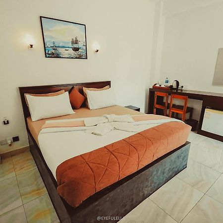 Eyeful Ella Hotel ภายนอก รูปภาพ